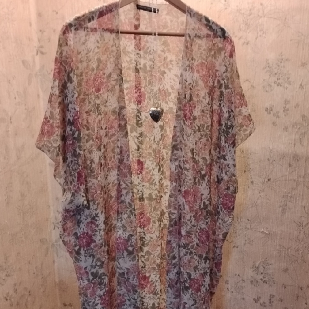 Brandy Melville Multicolor Floral Kimono